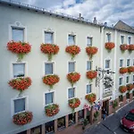 Rose Hotel