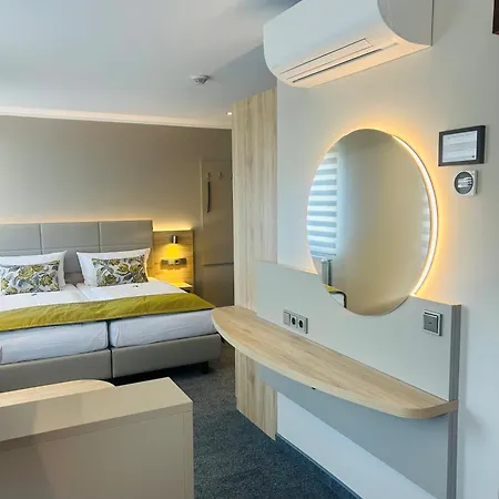 Rose Hotel